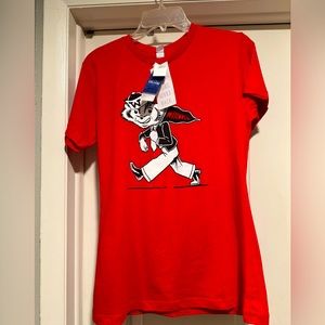 NWT Wisconsin Badgers The Red Shirt